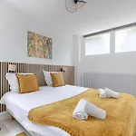 Charming Gambetta Saint Fargeau I Apartment